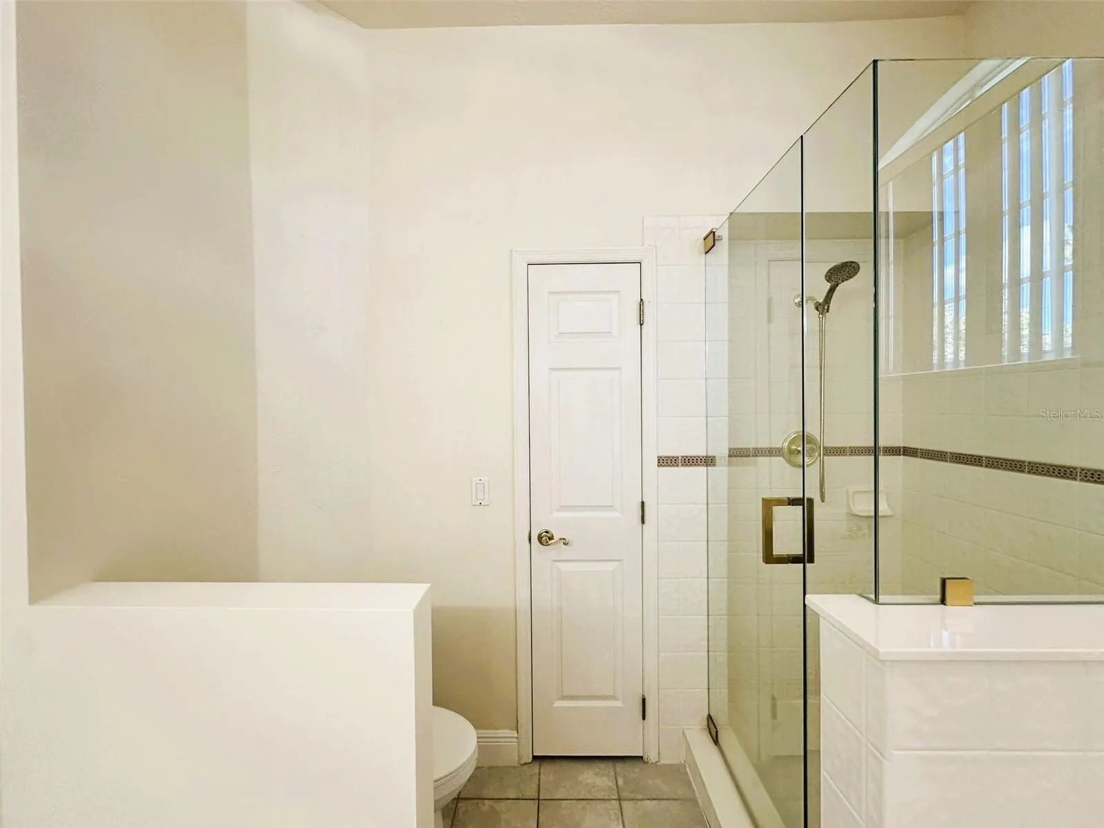 14342 TAMBOURINE DR