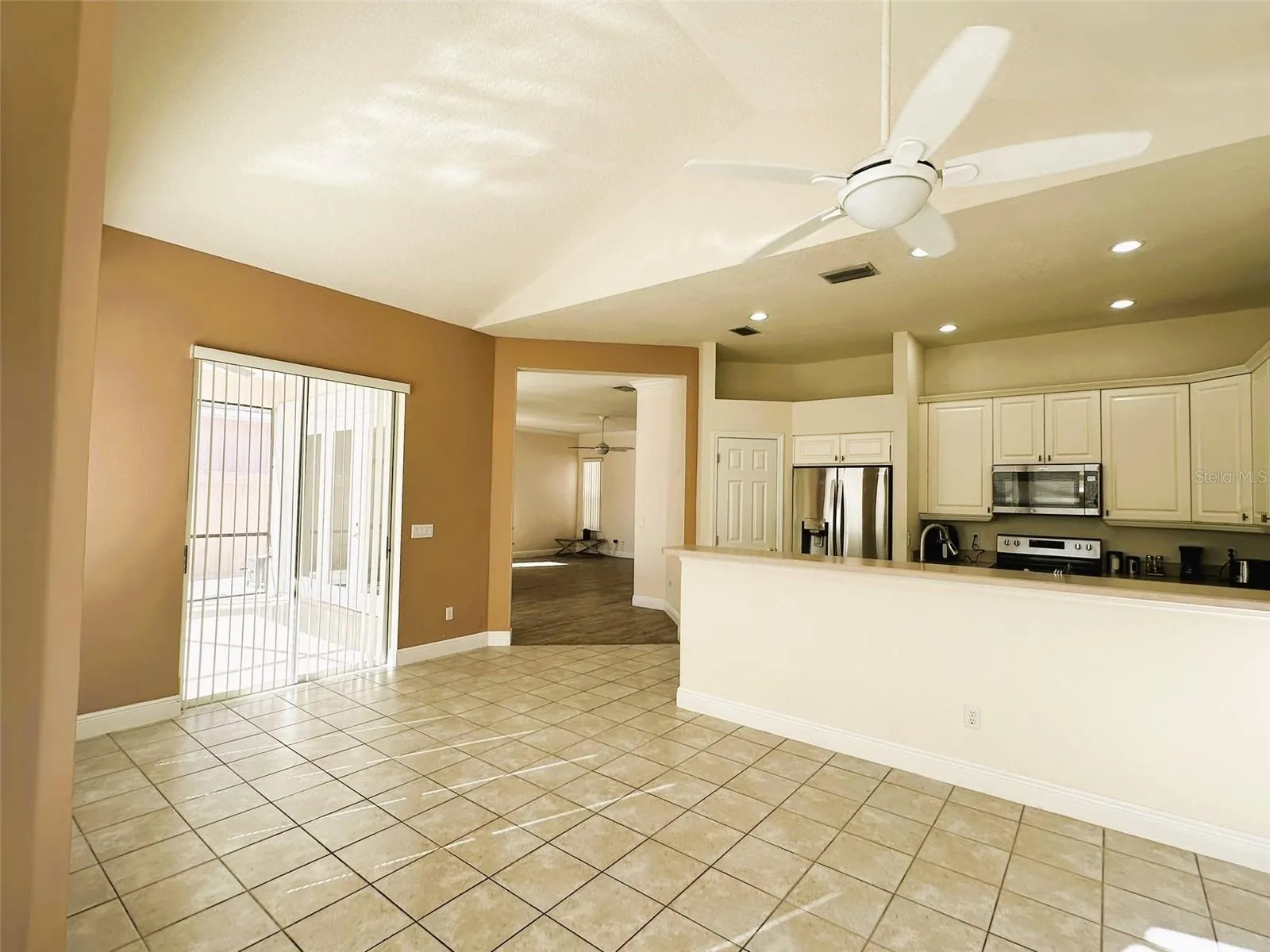 14342 TAMBOURINE DR