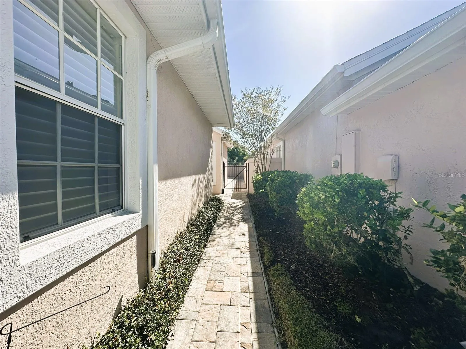 14342 TAMBOURINE DR