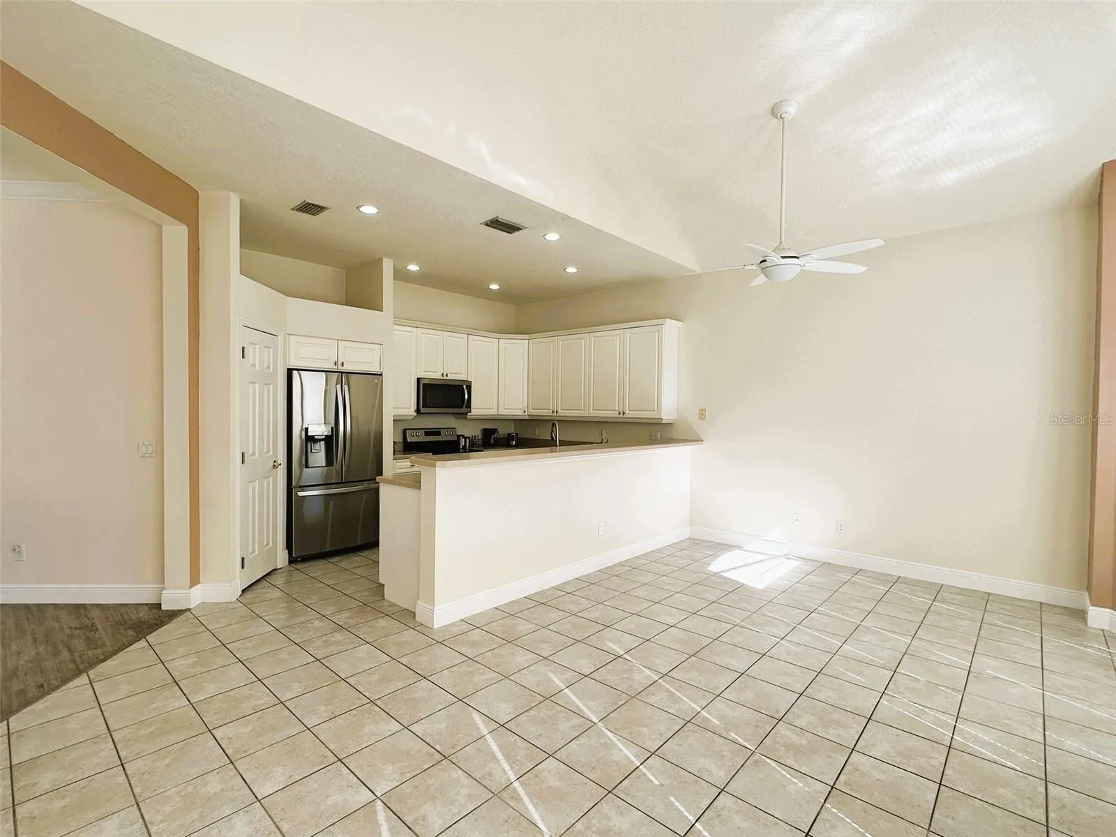 14342 TAMBOURINE DR