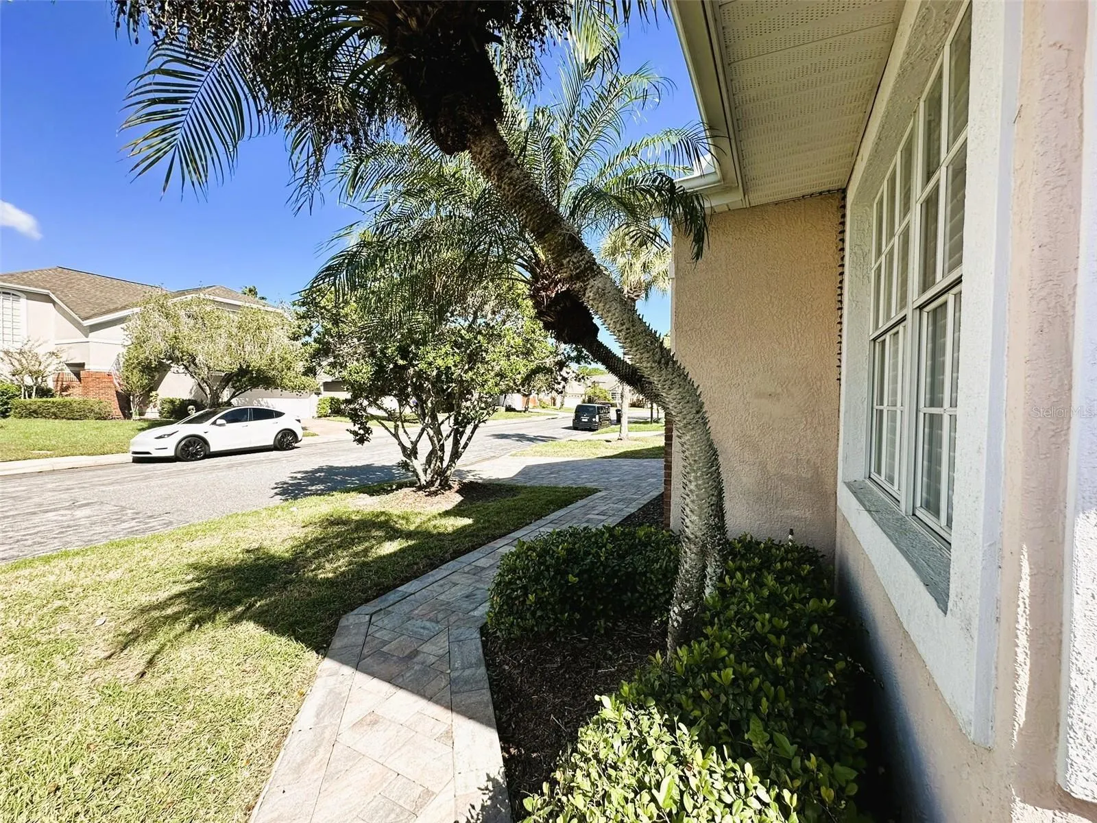 14342 TAMBOURINE DR