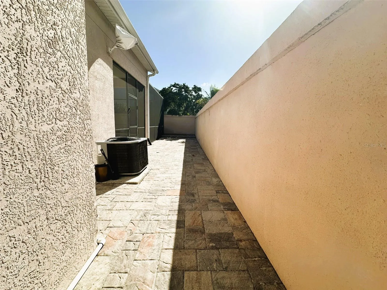 14342 TAMBOURINE DR