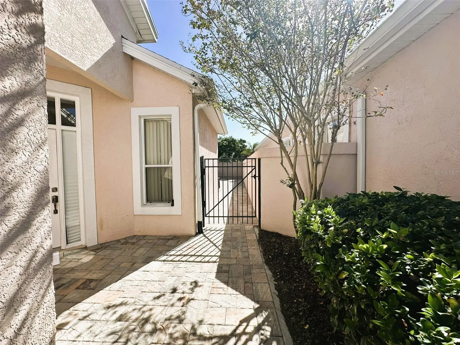 14342 TAMBOURINE DR