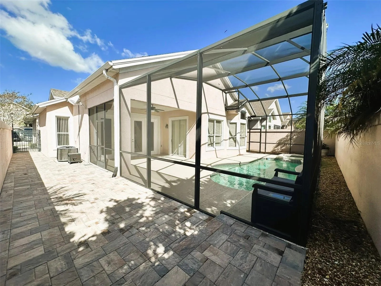 14342 TAMBOURINE DR