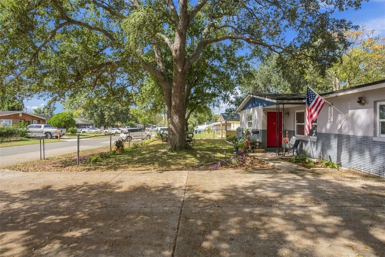 134 GROVE DR