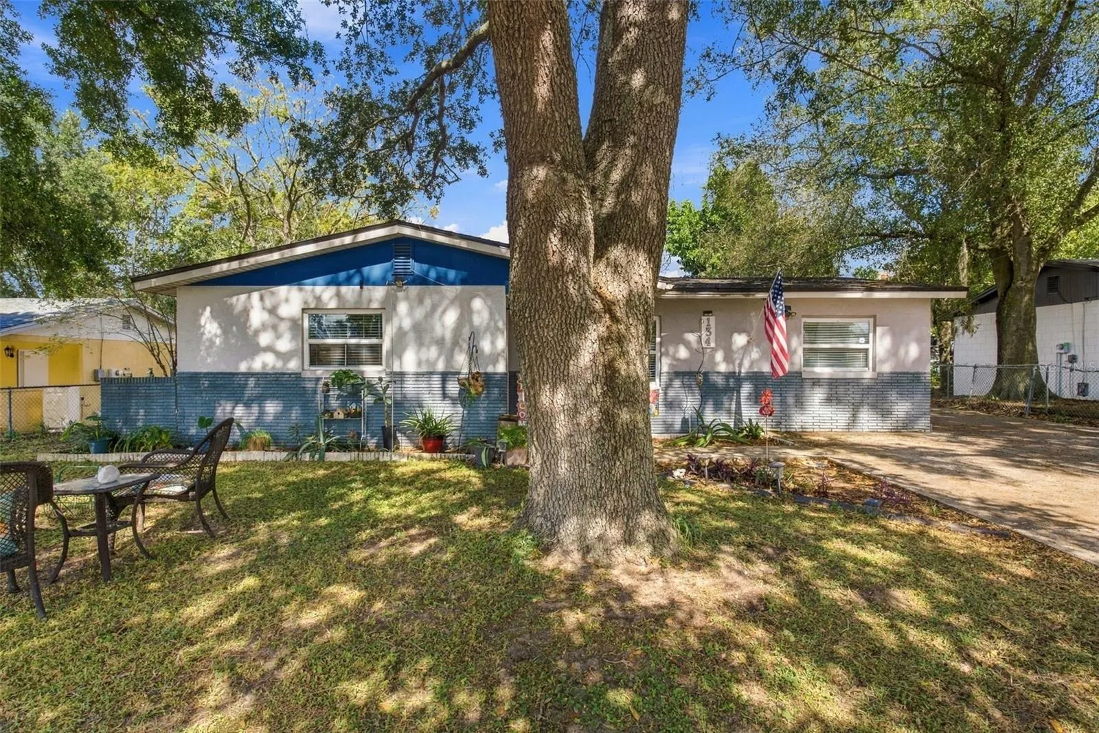 134 GROVE DR