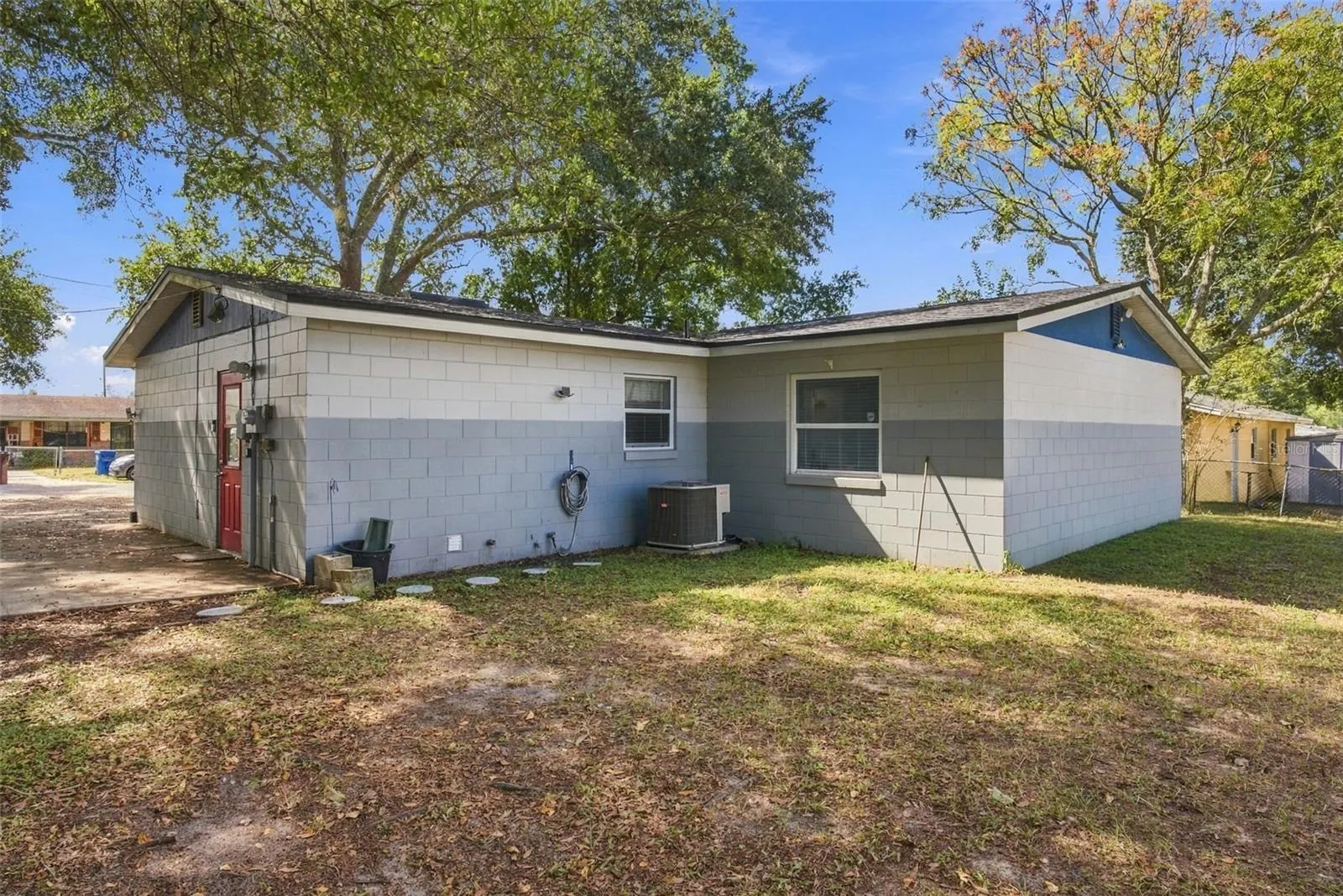 134 GROVE DR