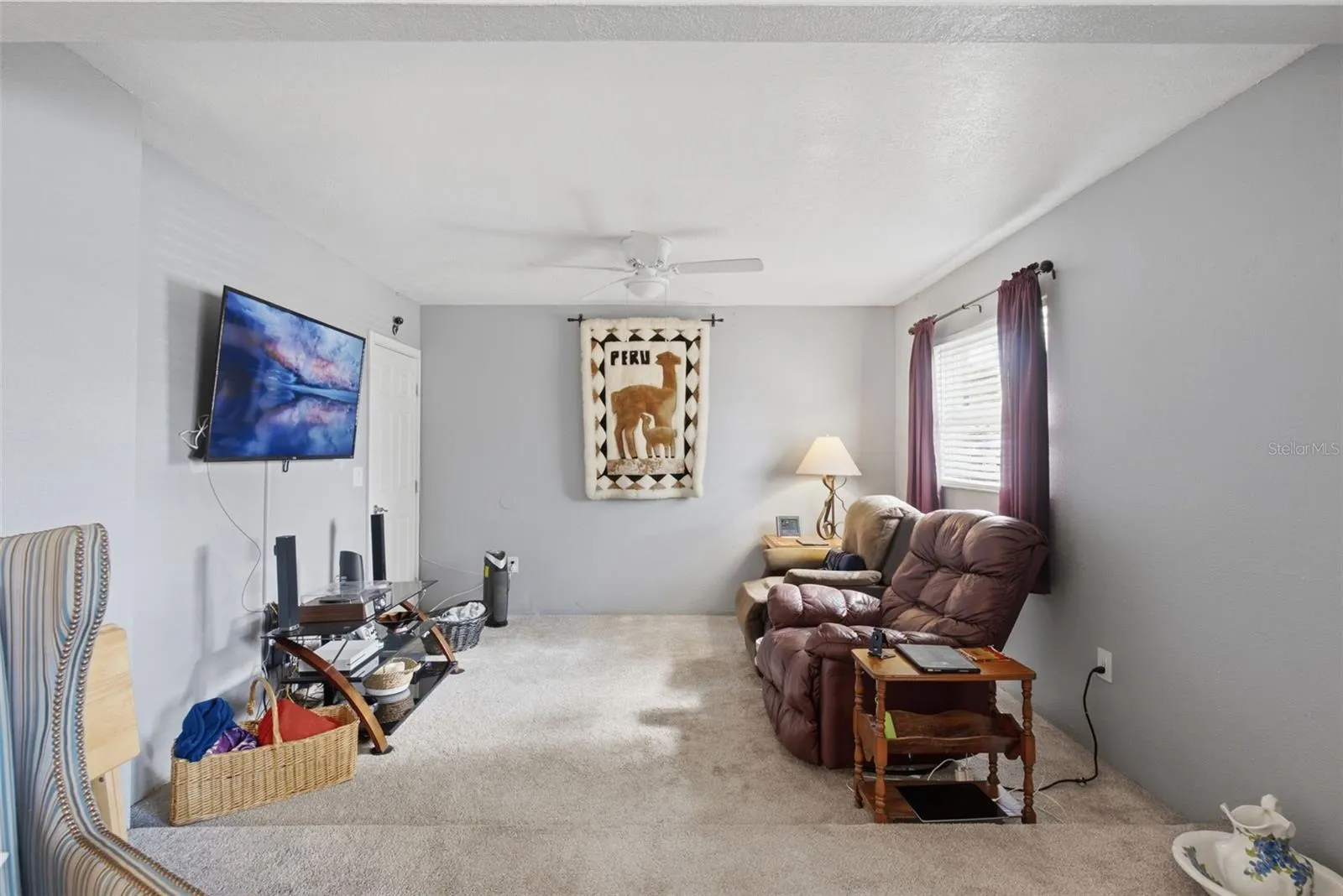 134 GROVE DR