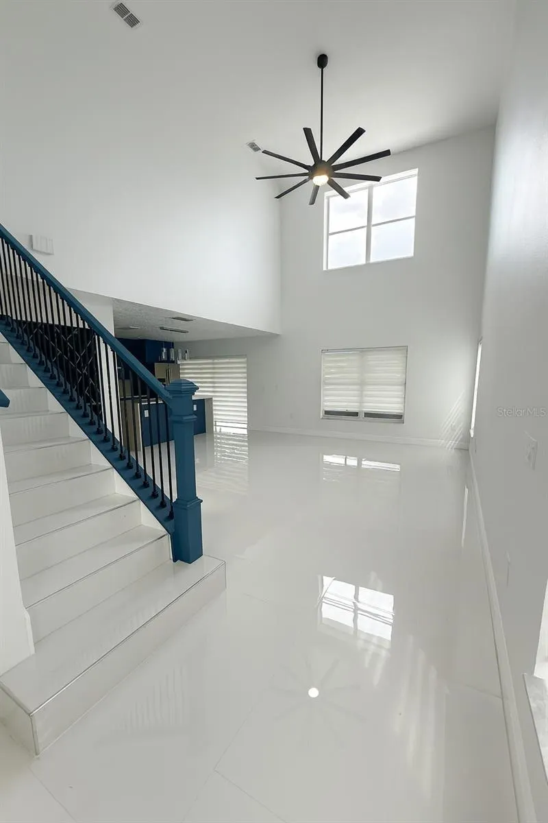 209 SOUTHBRIDGE CIR
