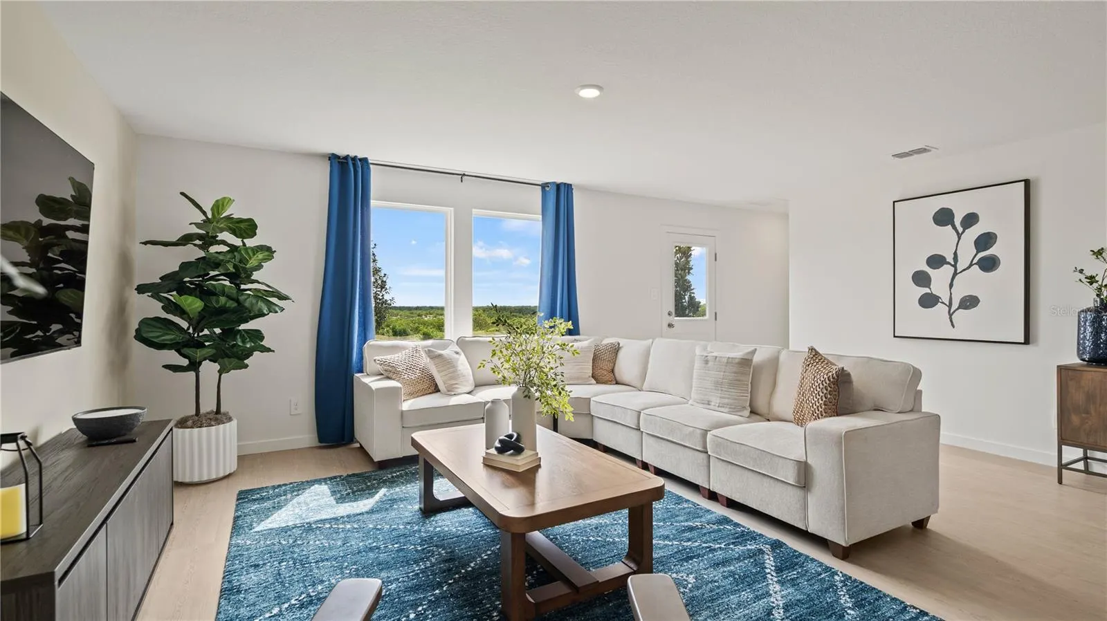 2012 BOOTHBY DR