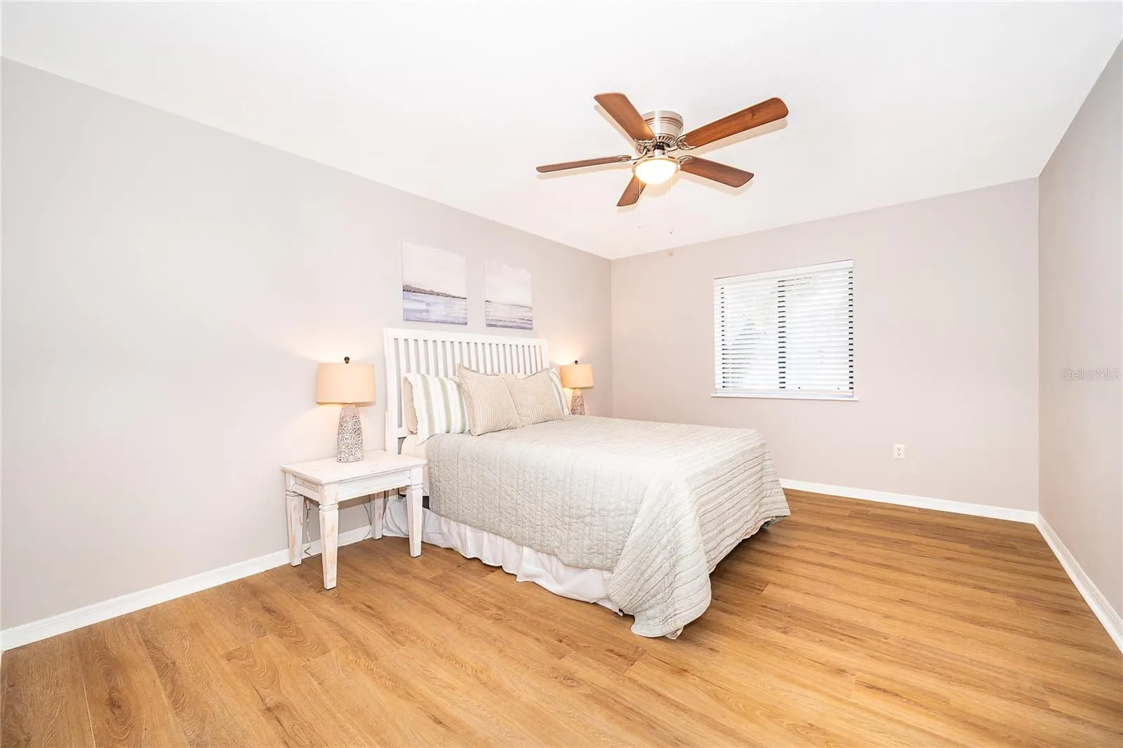 180 WATERFALL WAY #203 #203