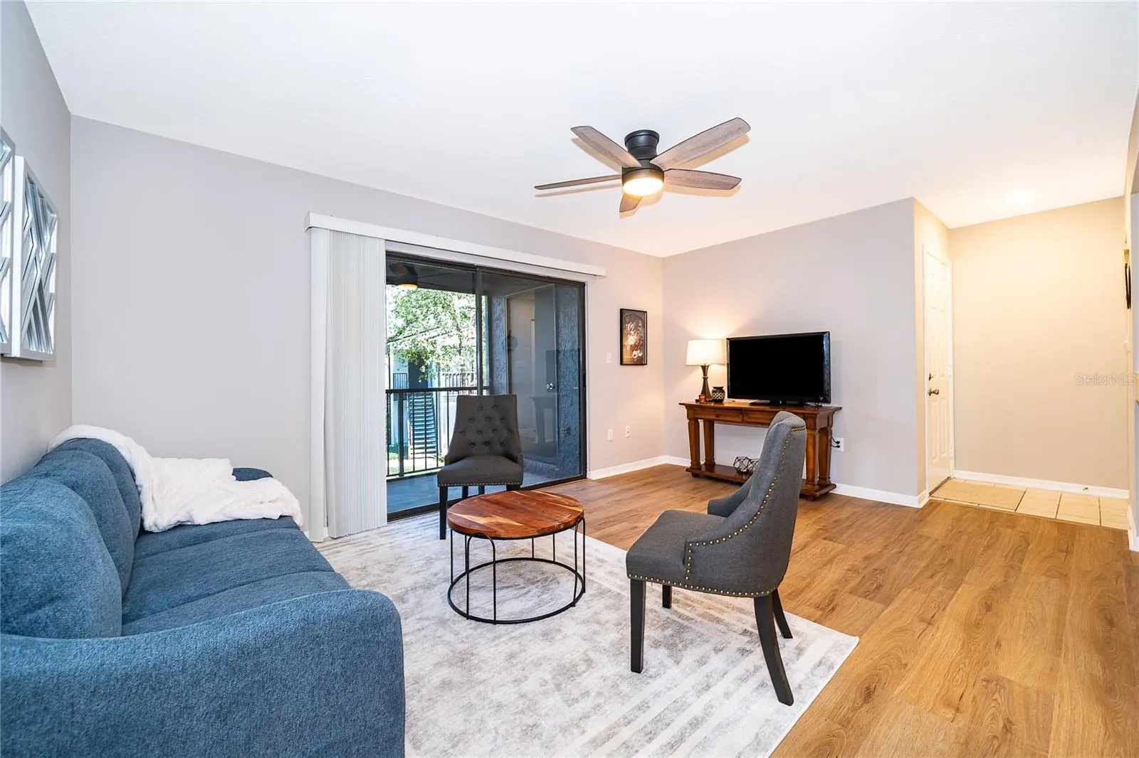 180 WATERFALL WAY #203 #203