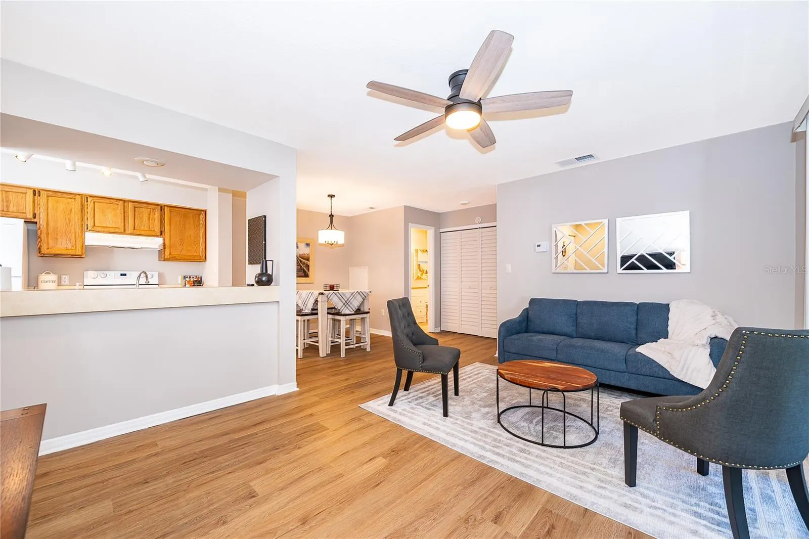 180 WATERFALL WAY #203 #203