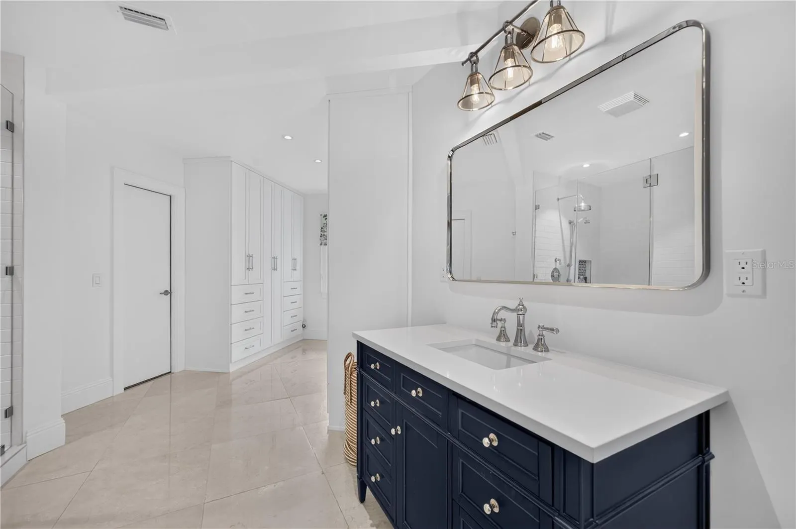1500 HARRIS CIR