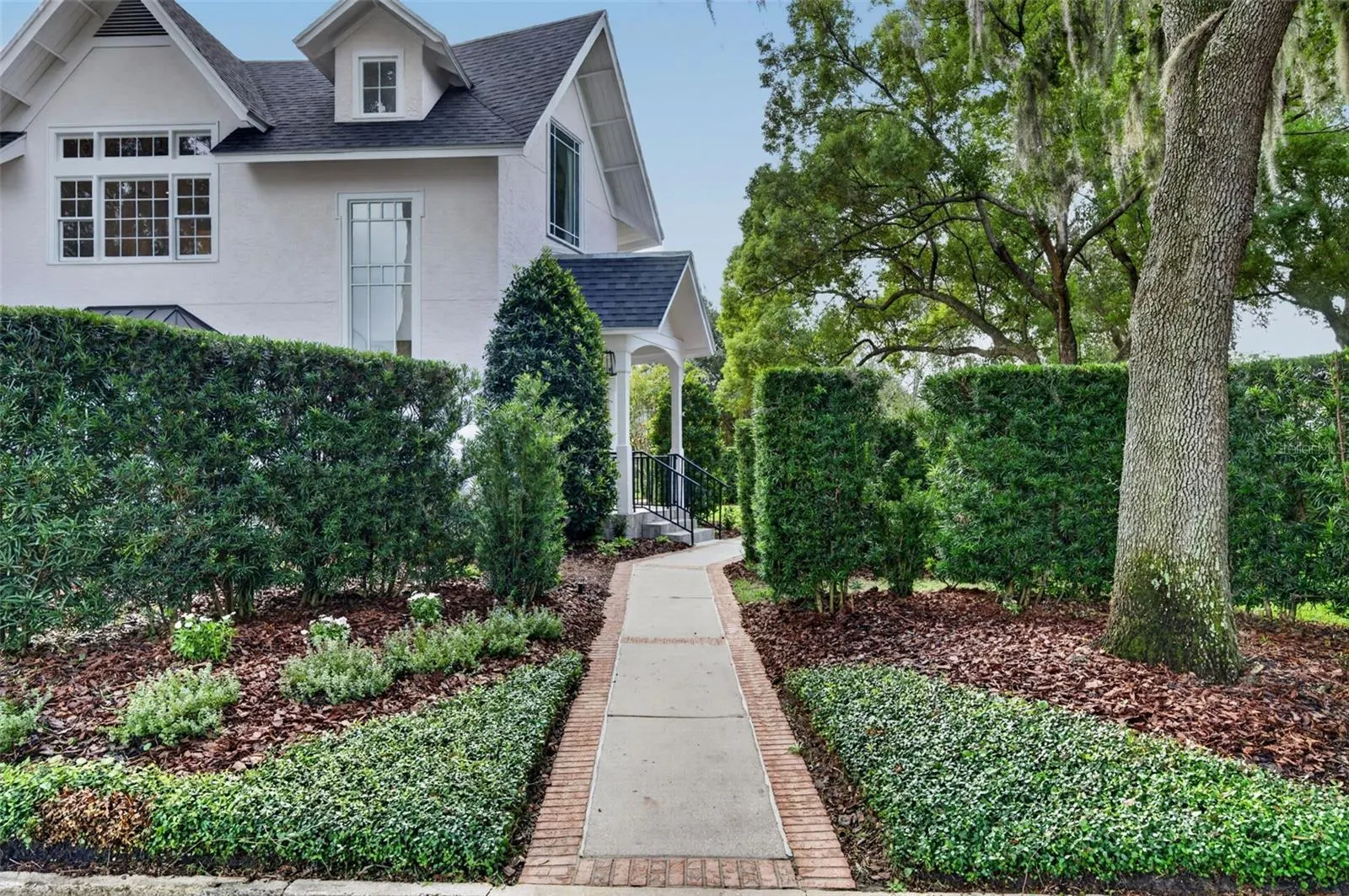 1500 HARRIS CIR