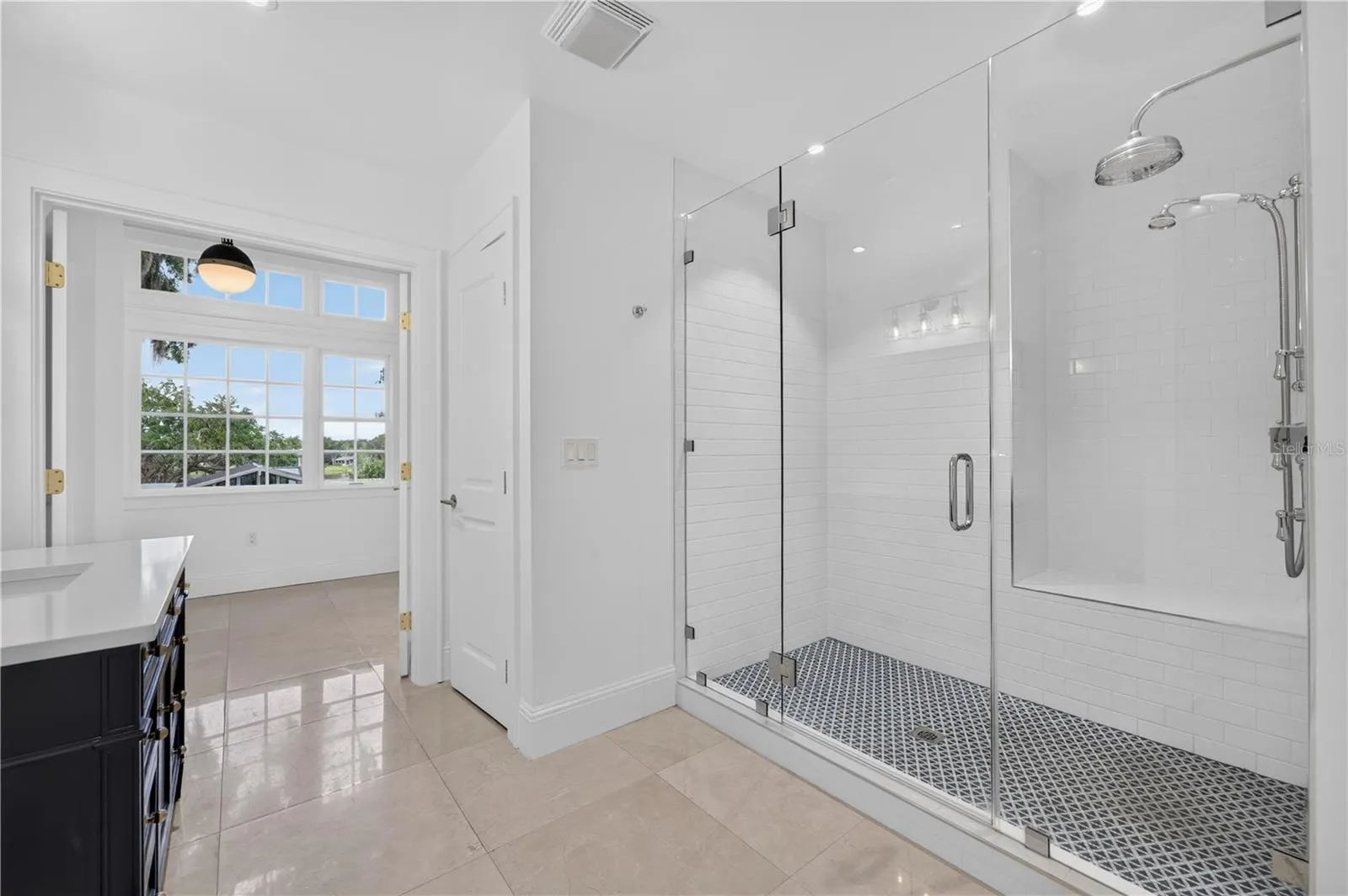1500 HARRIS CIR