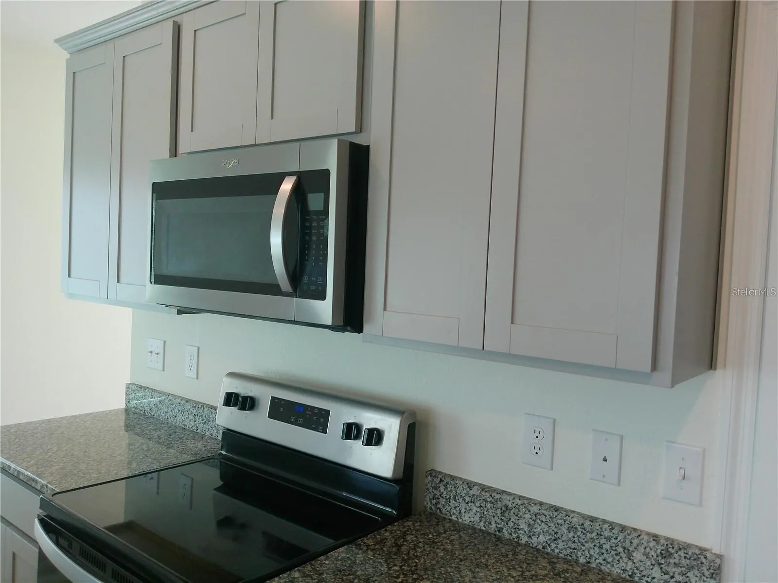 1320 MIRABELLA CIR