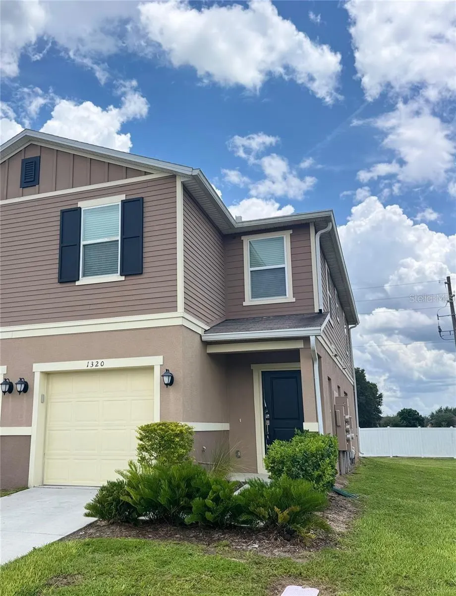 1320 MIRABELLA CIR