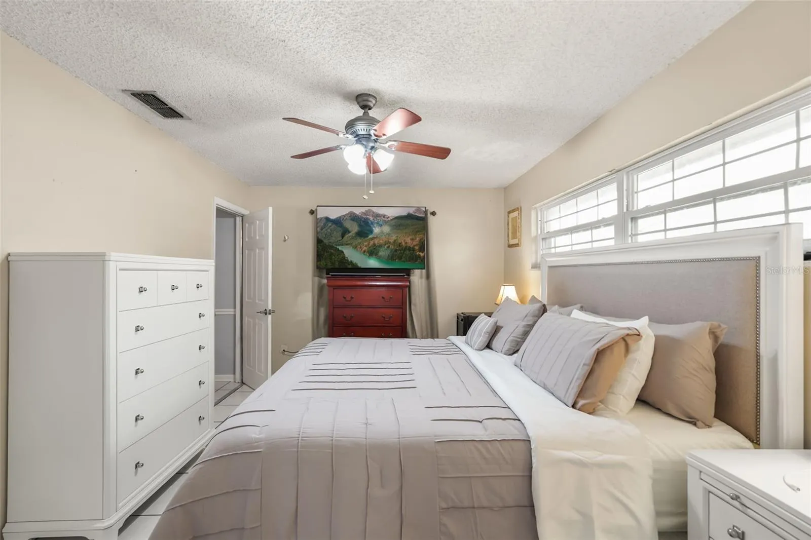 1224 ROSEMARY DR