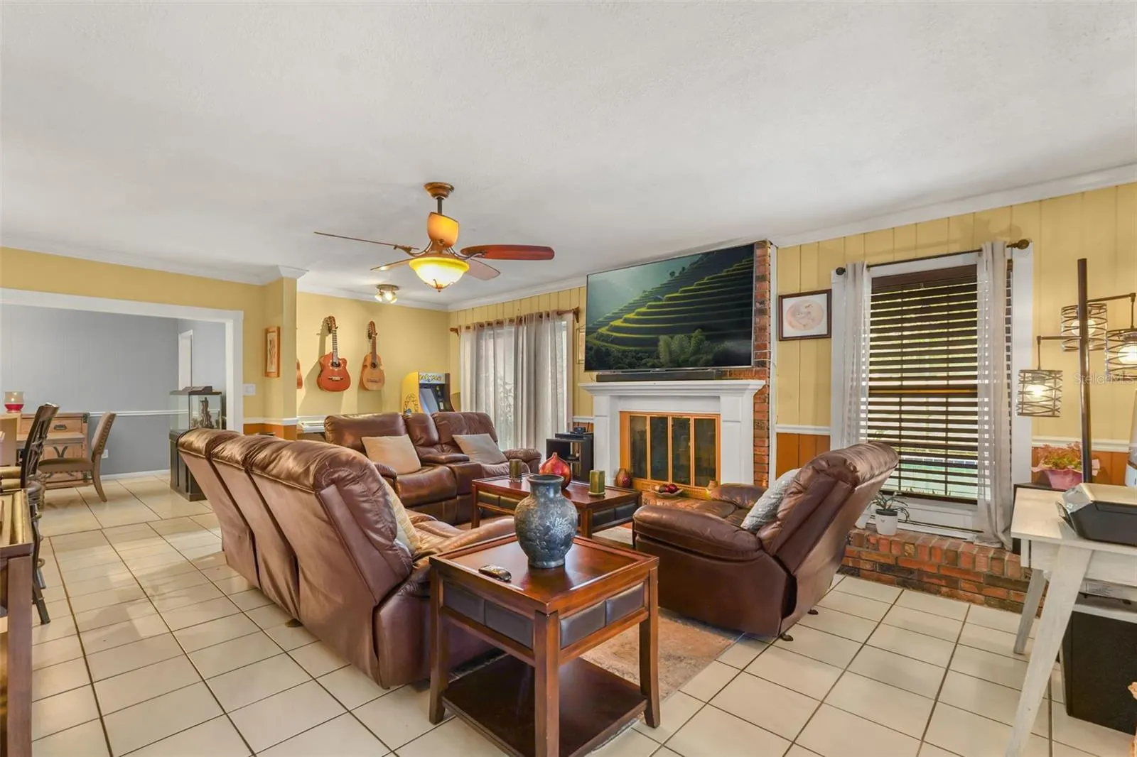 1224 ROSEMARY DR