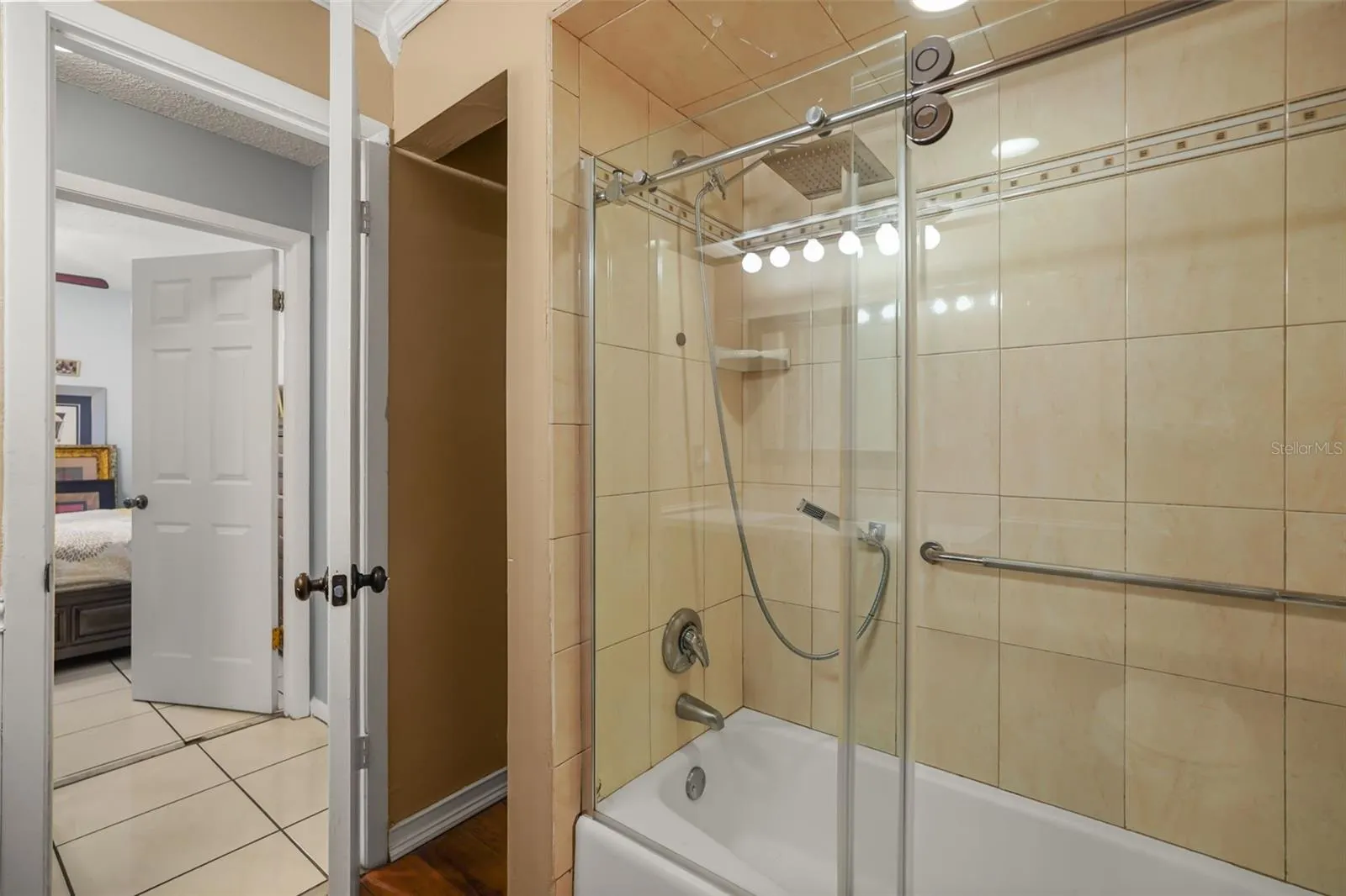 1224 ROSEMARY DR