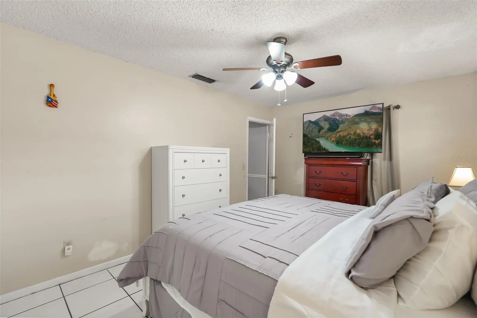 1224 ROSEMARY DR