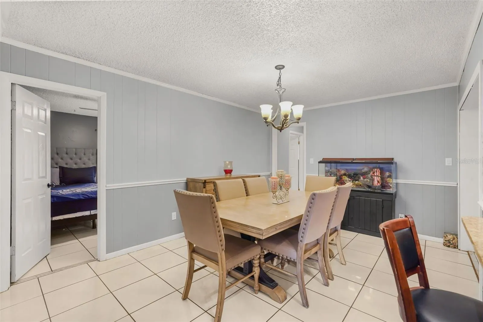 1224 ROSEMARY DR