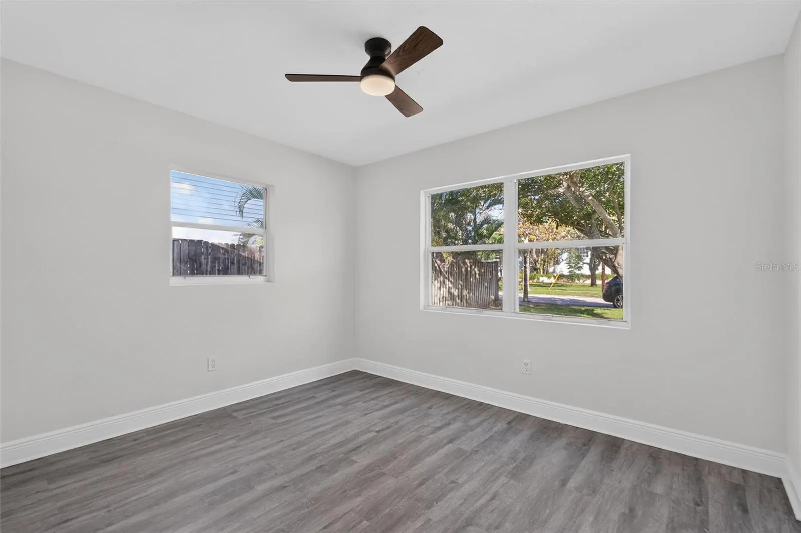 835 POINSETTIA AVE
