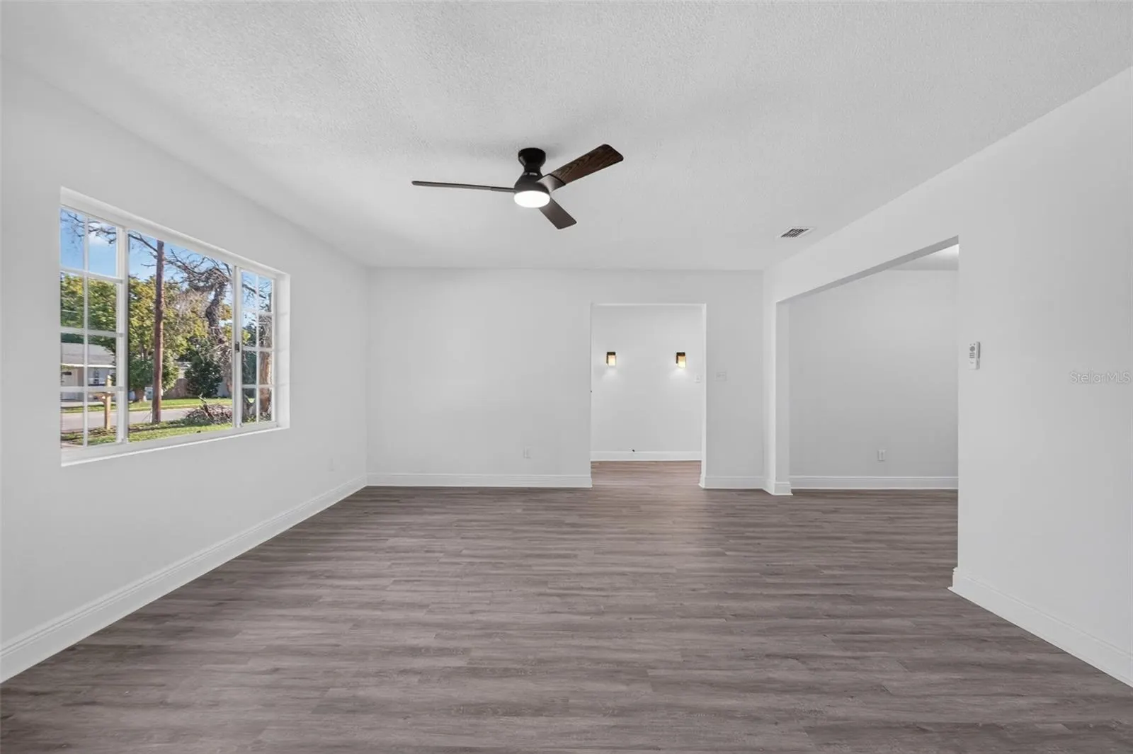 835 POINSETTIA AVE