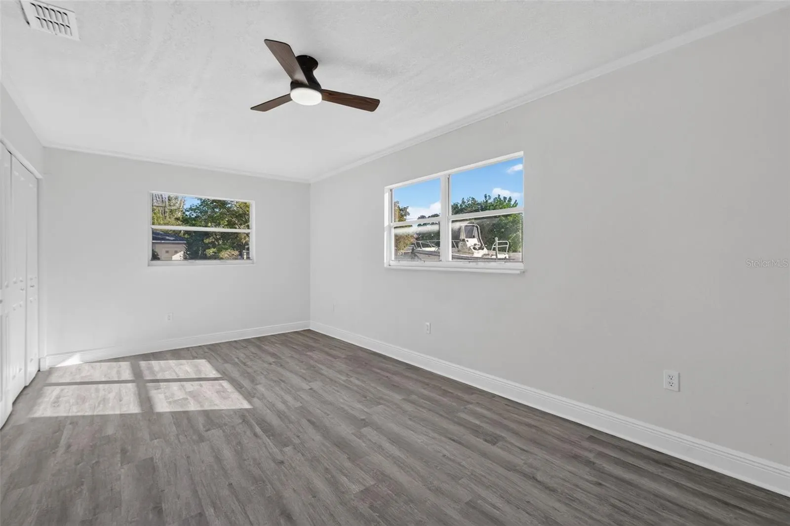 835 POINSETTIA AVE