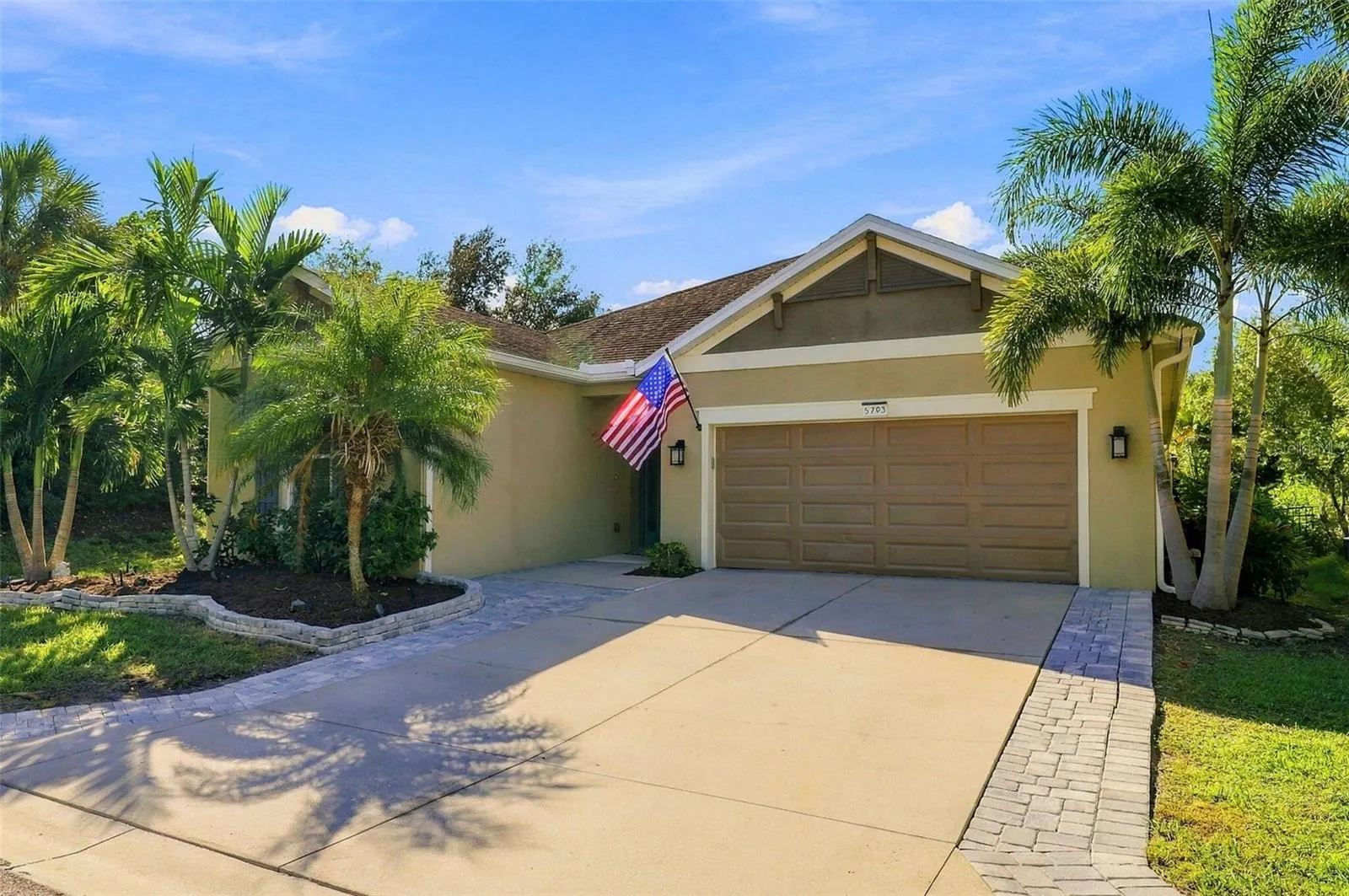 5793 SPIDER LILY CIR
