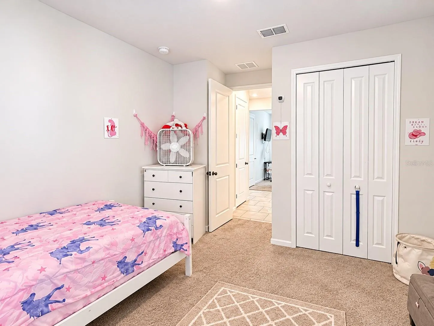 121 CRESTVIEW LN