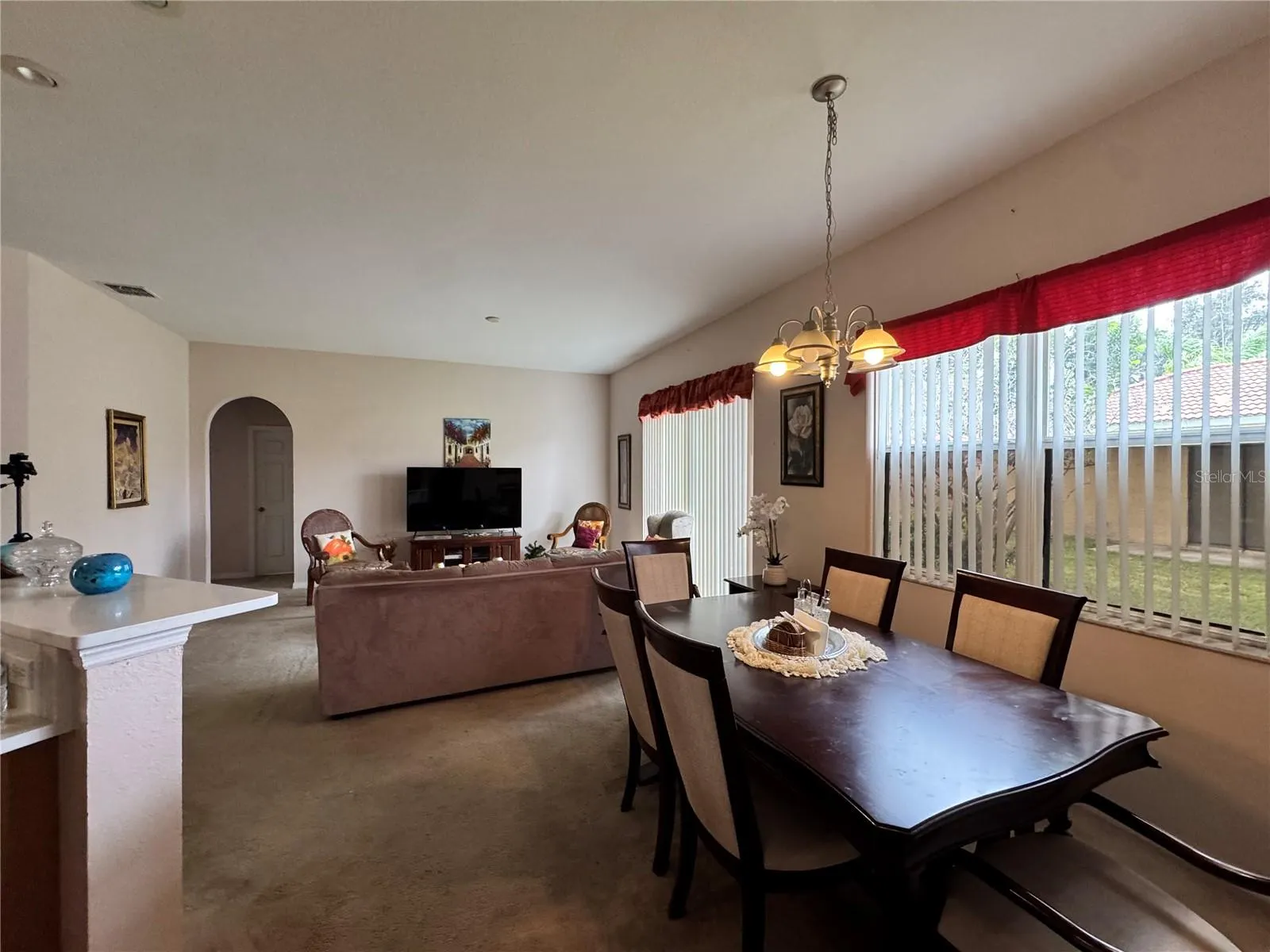 439 BAY LEAF DR