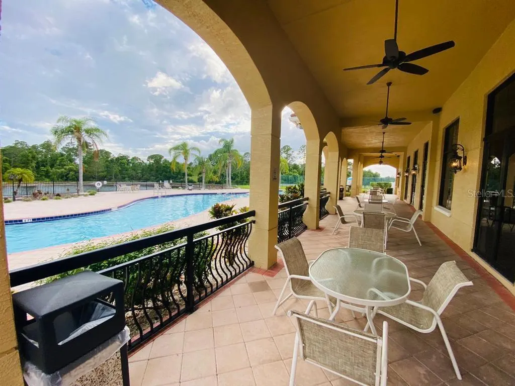 439 BAY LEAF DR