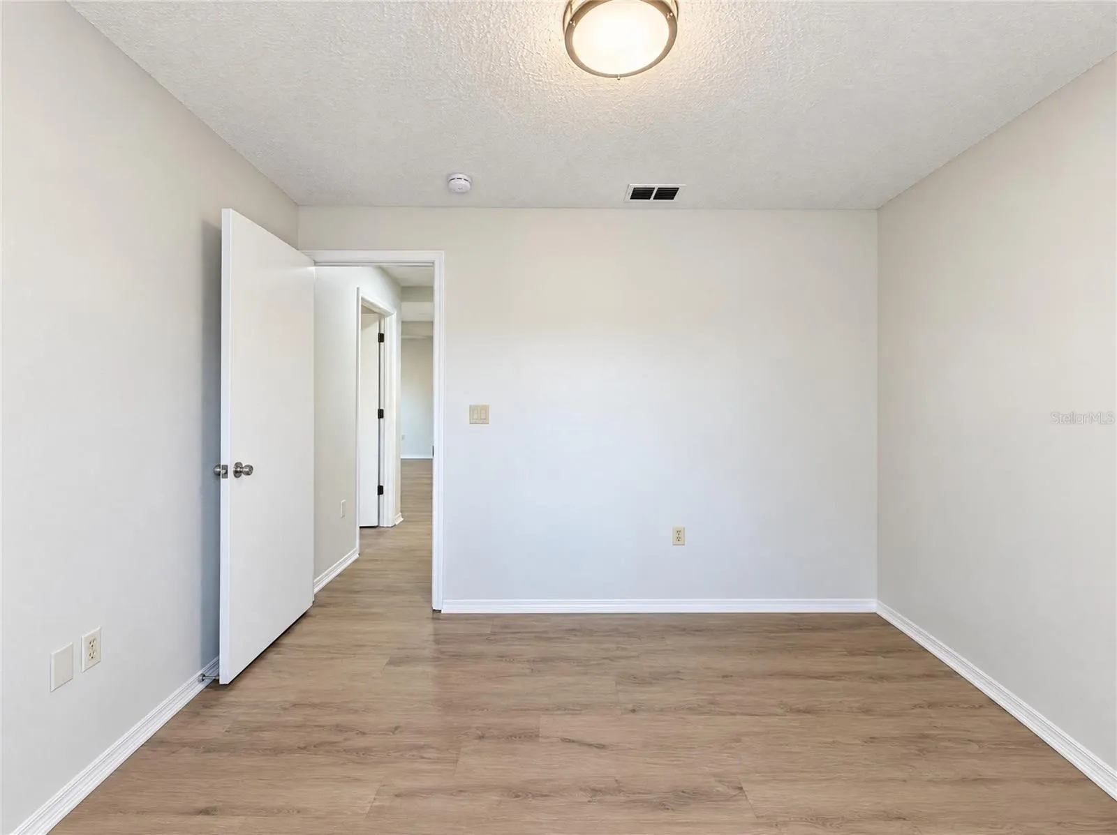 8421 CYPRESS LAKE CIR