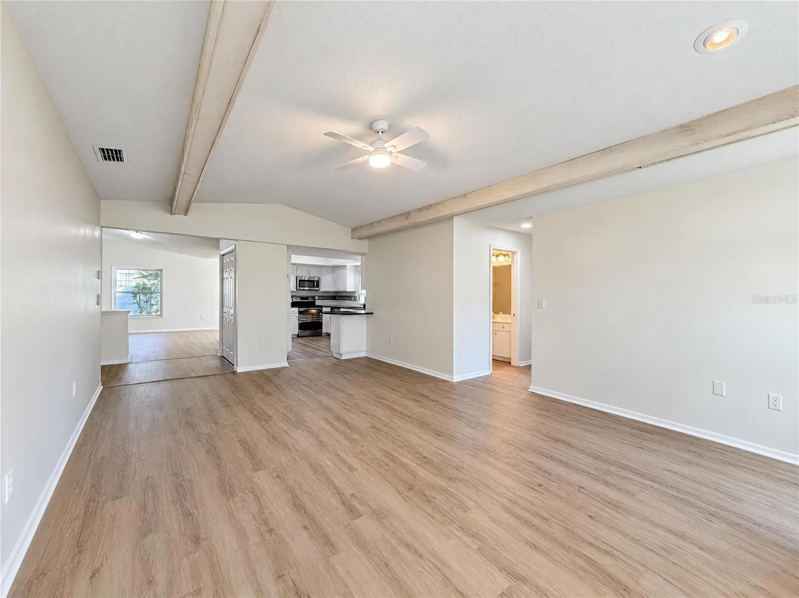 8421 CYPRESS LAKE CIR
