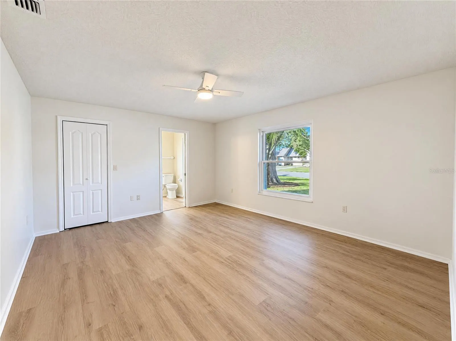 8421 CYPRESS LAKE CIR