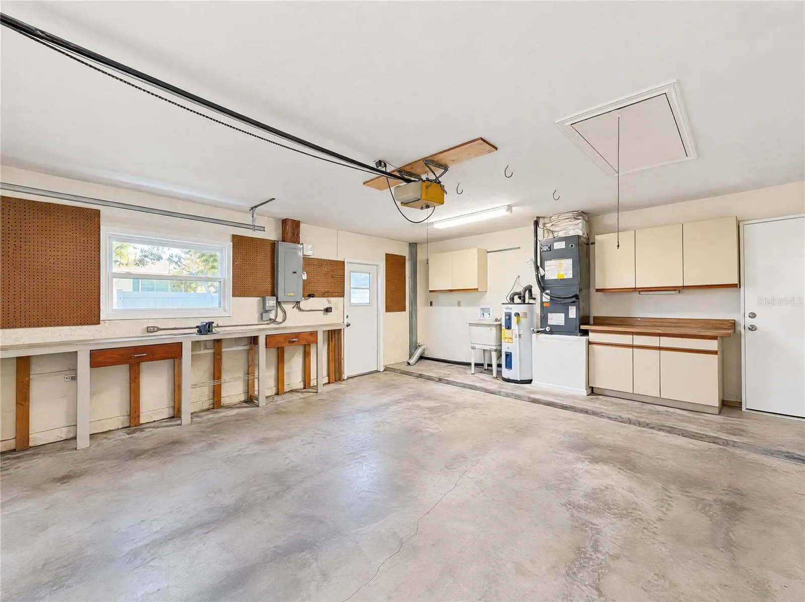 8421 CYPRESS LAKE CIR