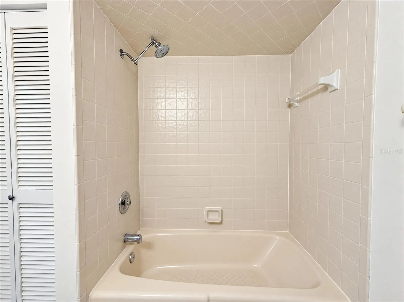 8421 CYPRESS LAKE CIR