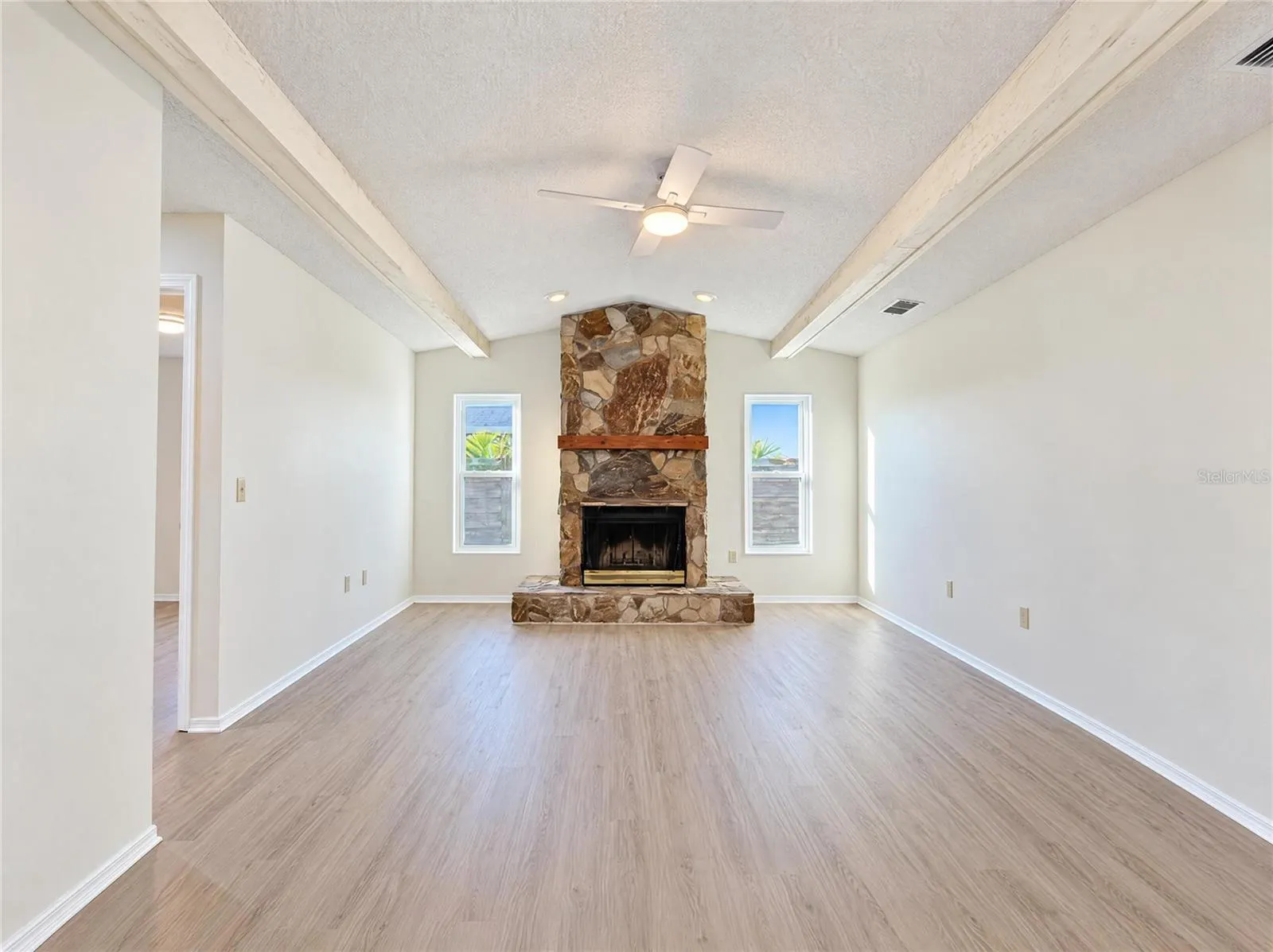 8421 CYPRESS LAKE CIR