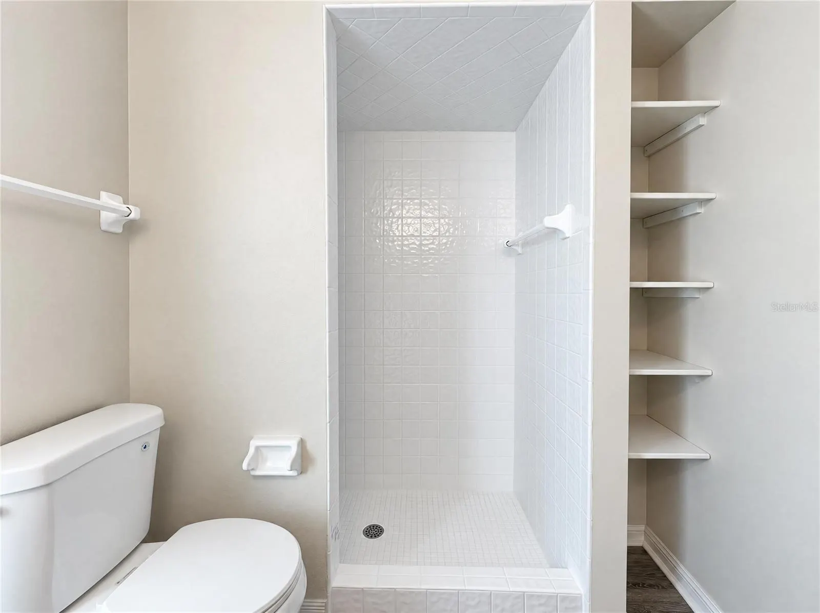 8421 CYPRESS LAKE CIR