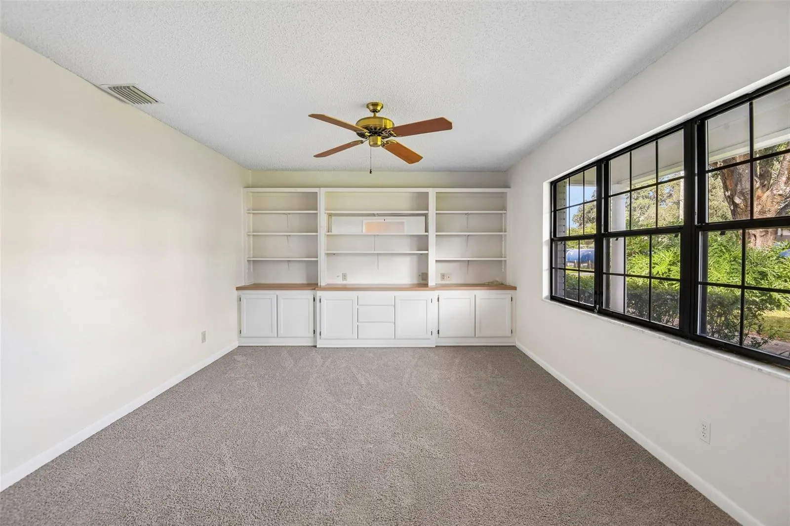 103 RONELE DR