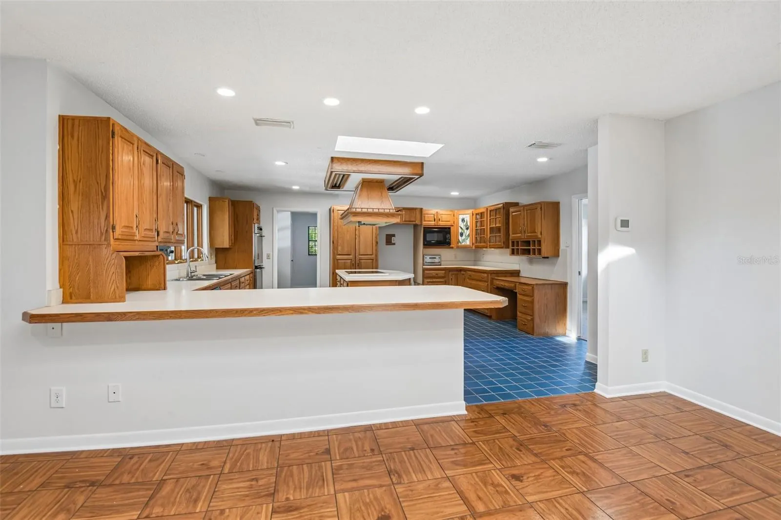 103 RONELE DR