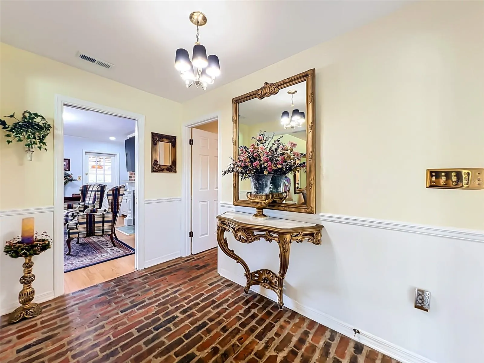 130 SPRINGWOOD TRL