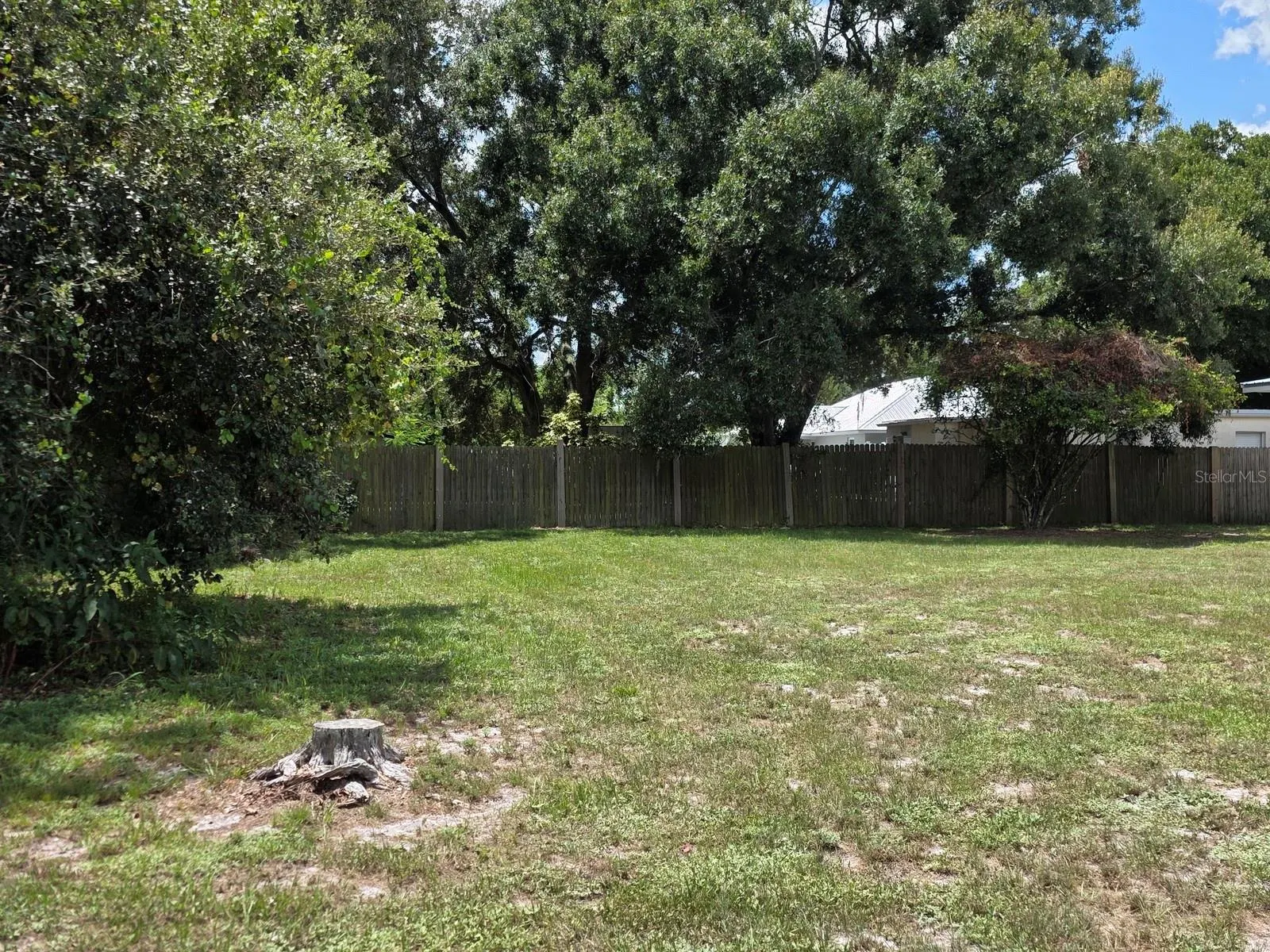 1350 NE 39TH BLVD