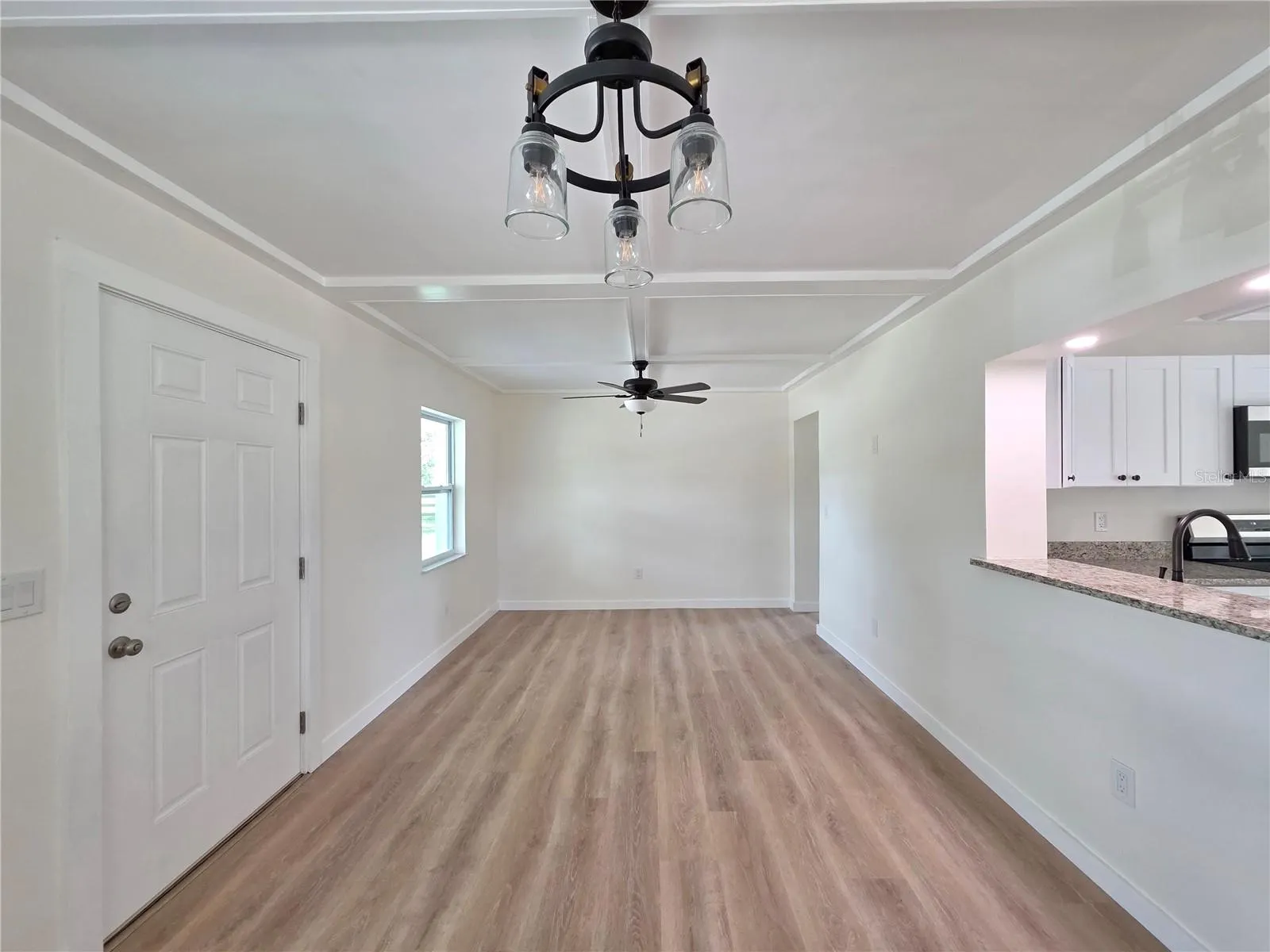 1350 NE 39TH BLVD