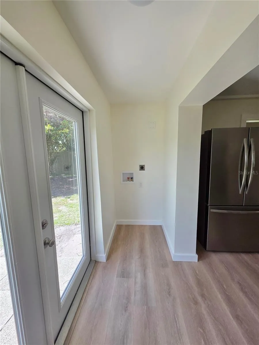 1350 NE 39TH BLVD