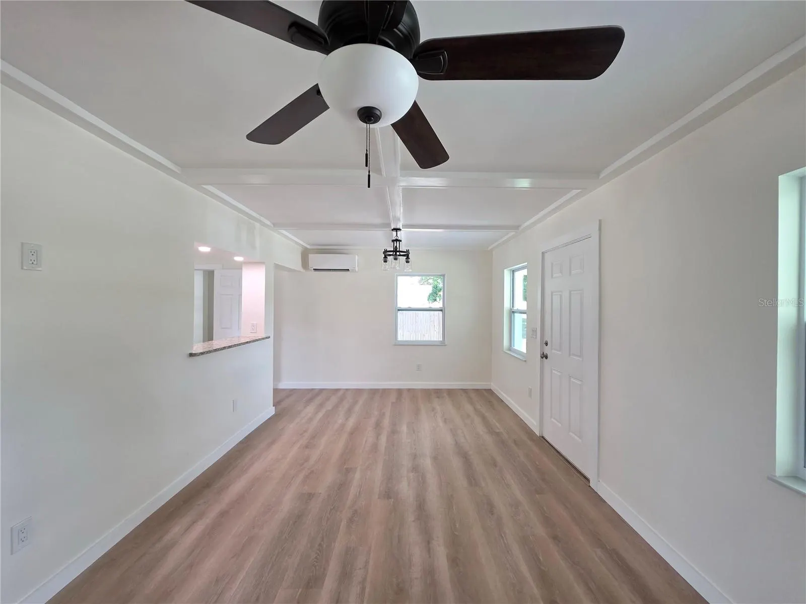 1350 NE 39TH BLVD