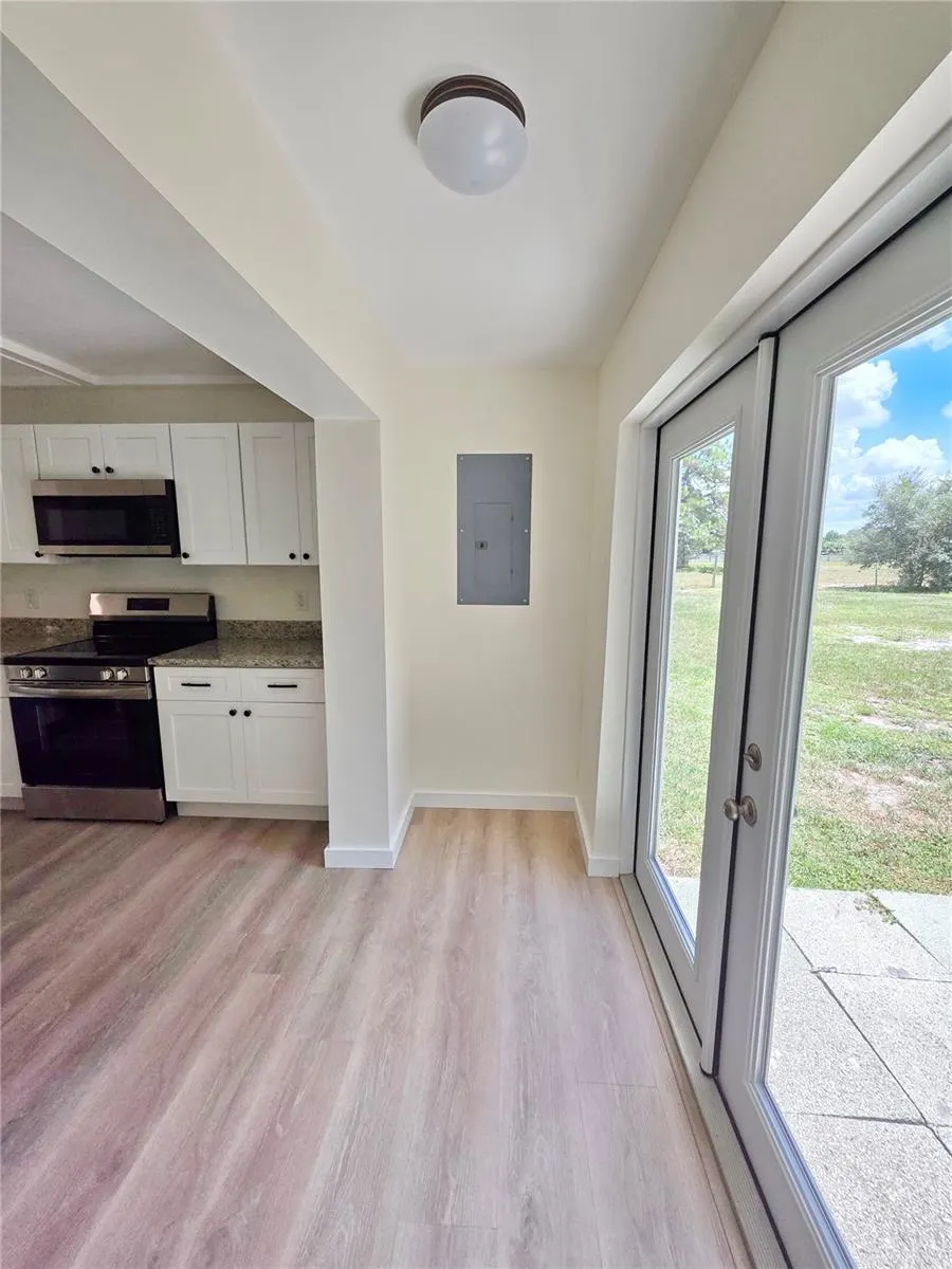 1350 NE 39TH BLVD