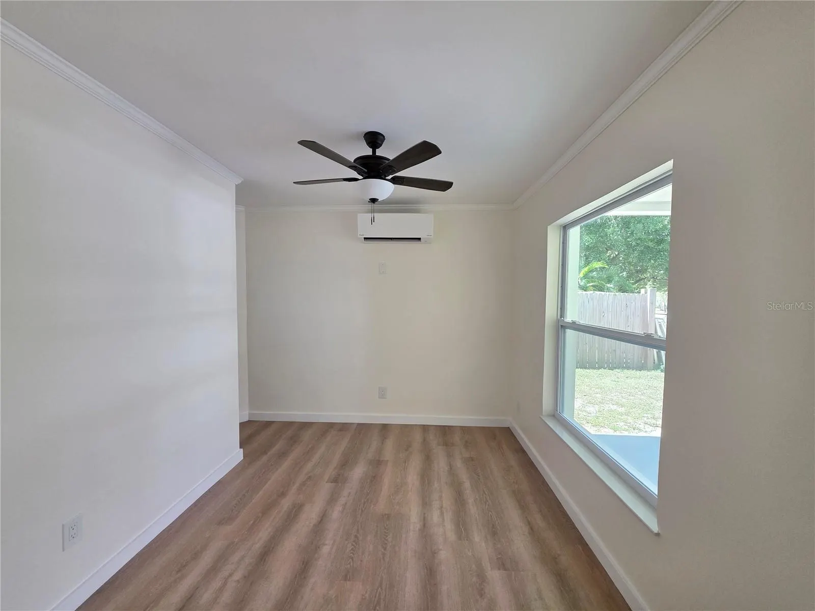 1350 NE 39TH BLVD